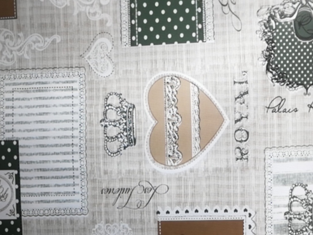 ROLLO MANTEL 1.37X20M CORAZON